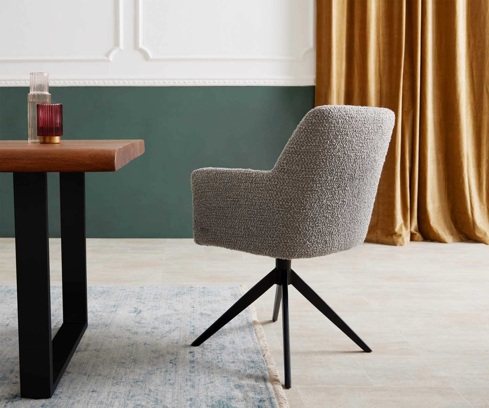 Drehstuhl Xana-Flex mit Armlehnen Bouclé Silbergrau Kreuzgestell breit Schwarz 360° drehbar Taschenfederkern 5 Drehstuhl Xana-Flex mit Armlehnen Bouclé Silbergrau Kreuzgestell breit Schwarz 360° drehbar Taschenfederkern 5