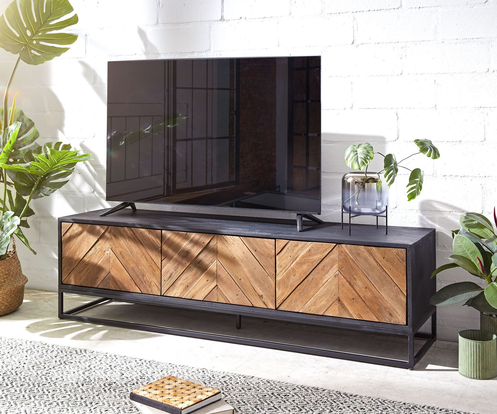 Lowboard Famke Mango Teak
