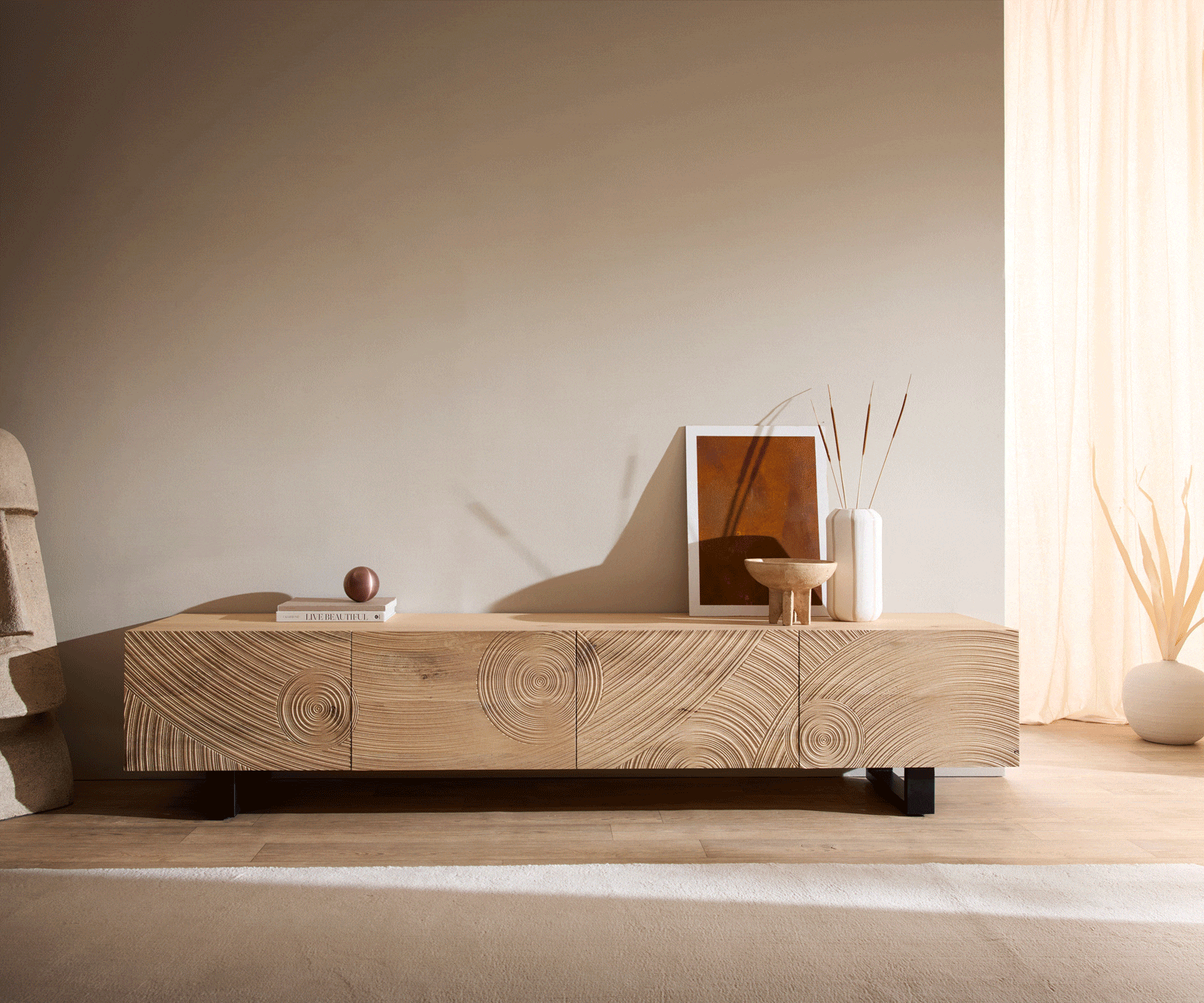 Lowboard Ashara 220 cm Eiche Natur 3D Effekt 4 Türen Kufe Metall Schwarz 4 Lowboard Ashara 220 cm Eiche Natur 3D Effekt 4 Türen Kufe Metall Schwarz 4