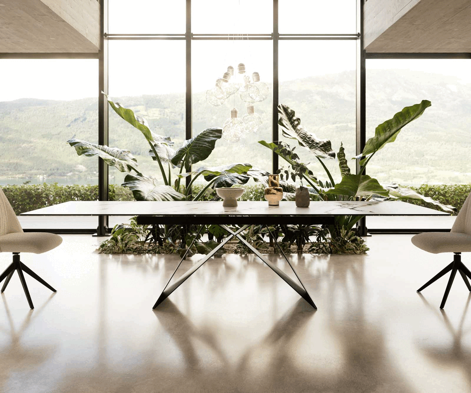 Esstisch Edge 200-300x100 Keramik Calacatta Luxe Weiß-Gold-Grau V-Gestell Flachstahl Schwarz ausziehbar 2