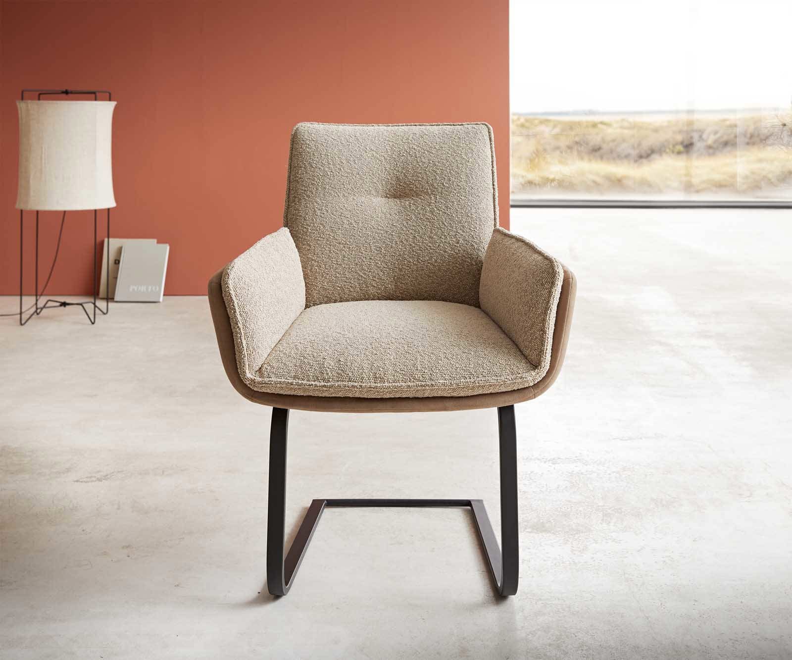 Freischwinger Nela-Flex Materialmix Schlamm Freischwinger flach Schwarz 1 Freischwinger Nela-Flex Materialmix Schlamm Freischwinger flach Schwarz 1