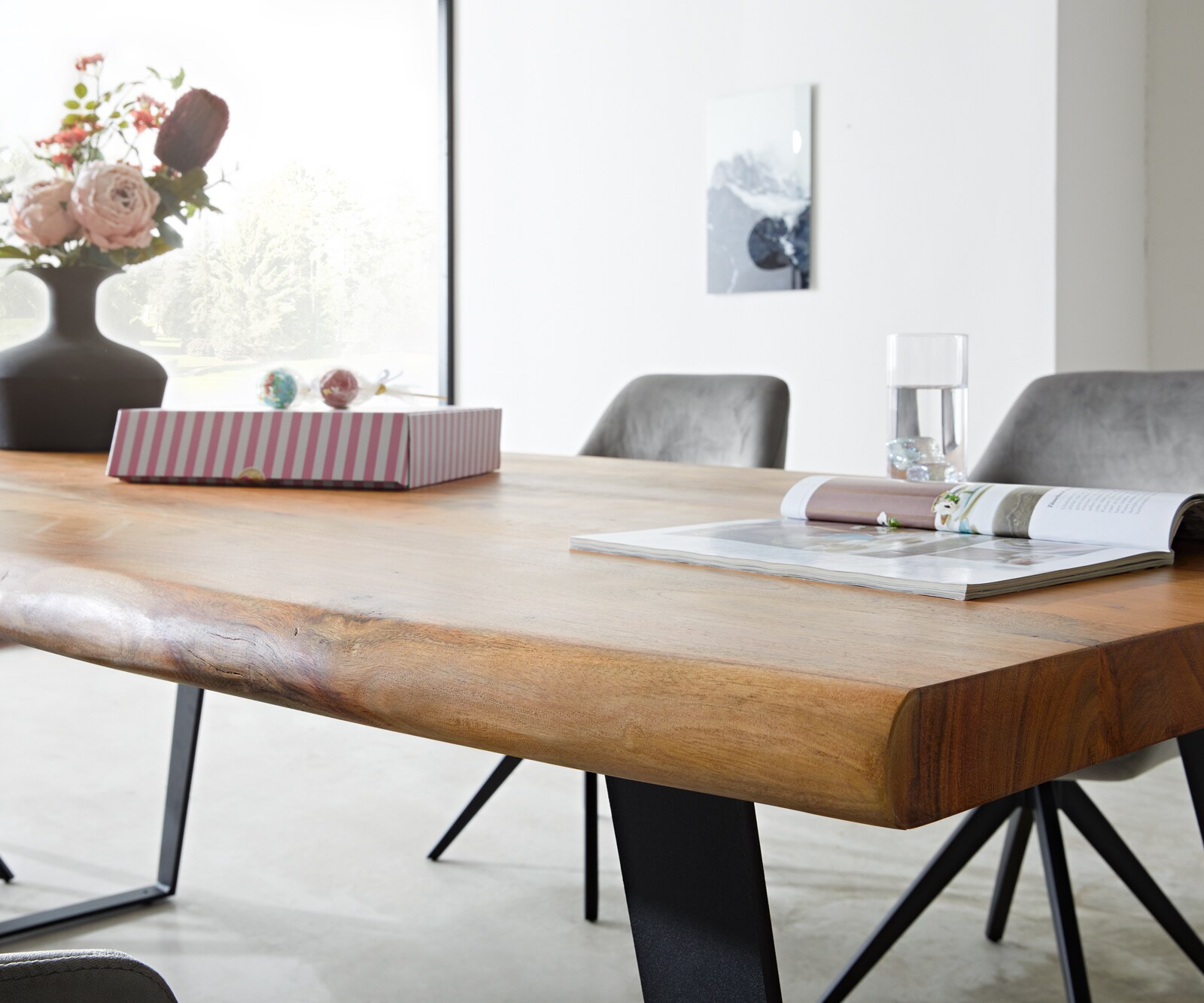 Table-à-manger Edge 200x100 XL acacia nature métal incliné Live-Edge 4
