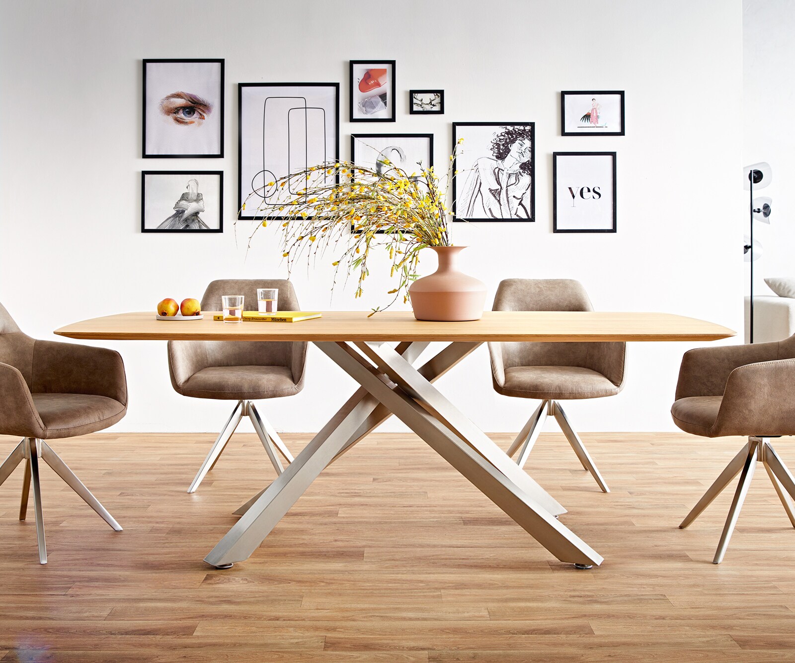 Table à manger Edge Boot 200x100x2,5-3 chêne nature cadre croisé rectangle acier inoxydable bord suisse 5