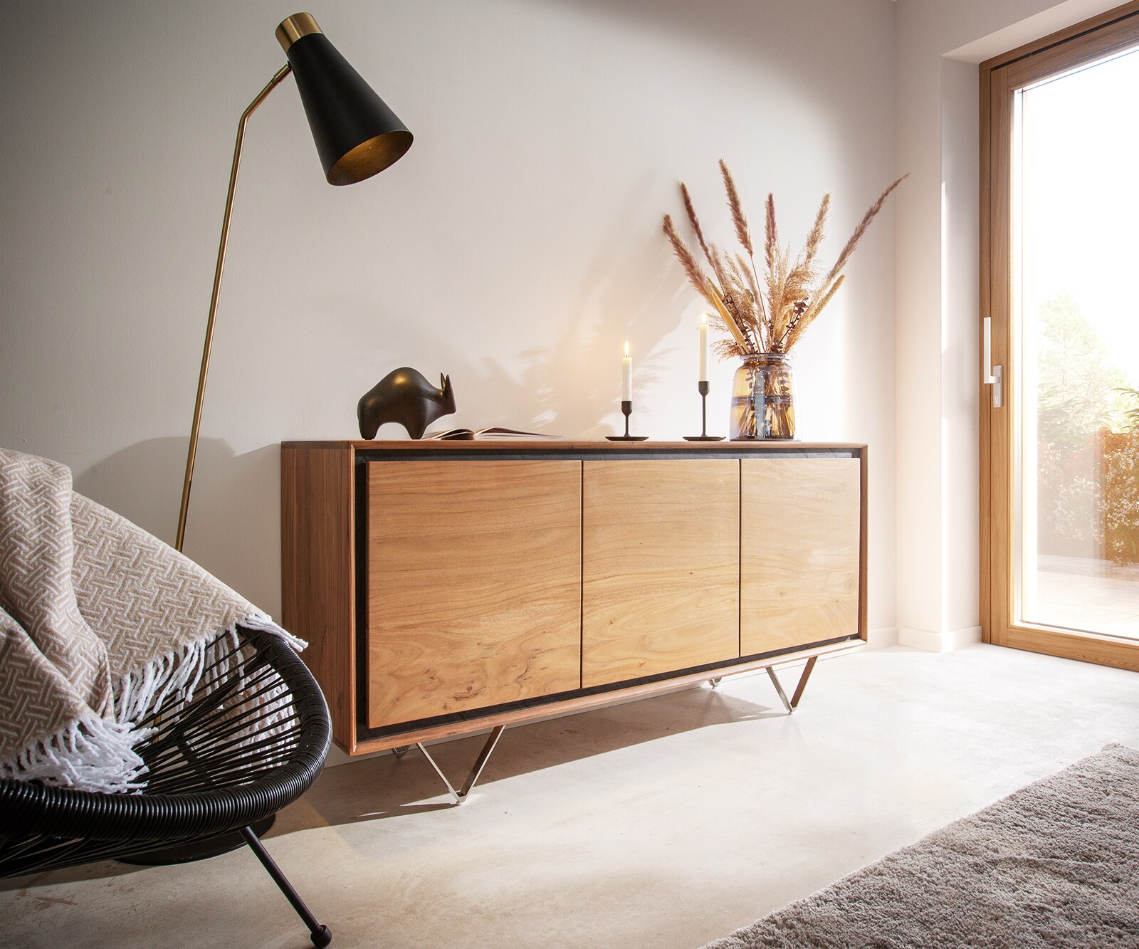Buffet Stonegrace 200 cm acacia nature 4 portes placage en pierre pieds en V 4