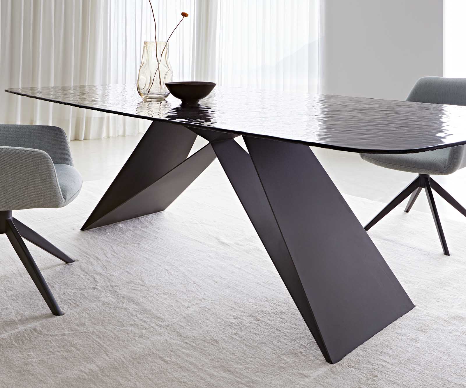 Esstisch Edge Boot 240x120 Reliefglas Rauchschwarz 3D-Design V-Gestell Flachstahl Schwarz 7