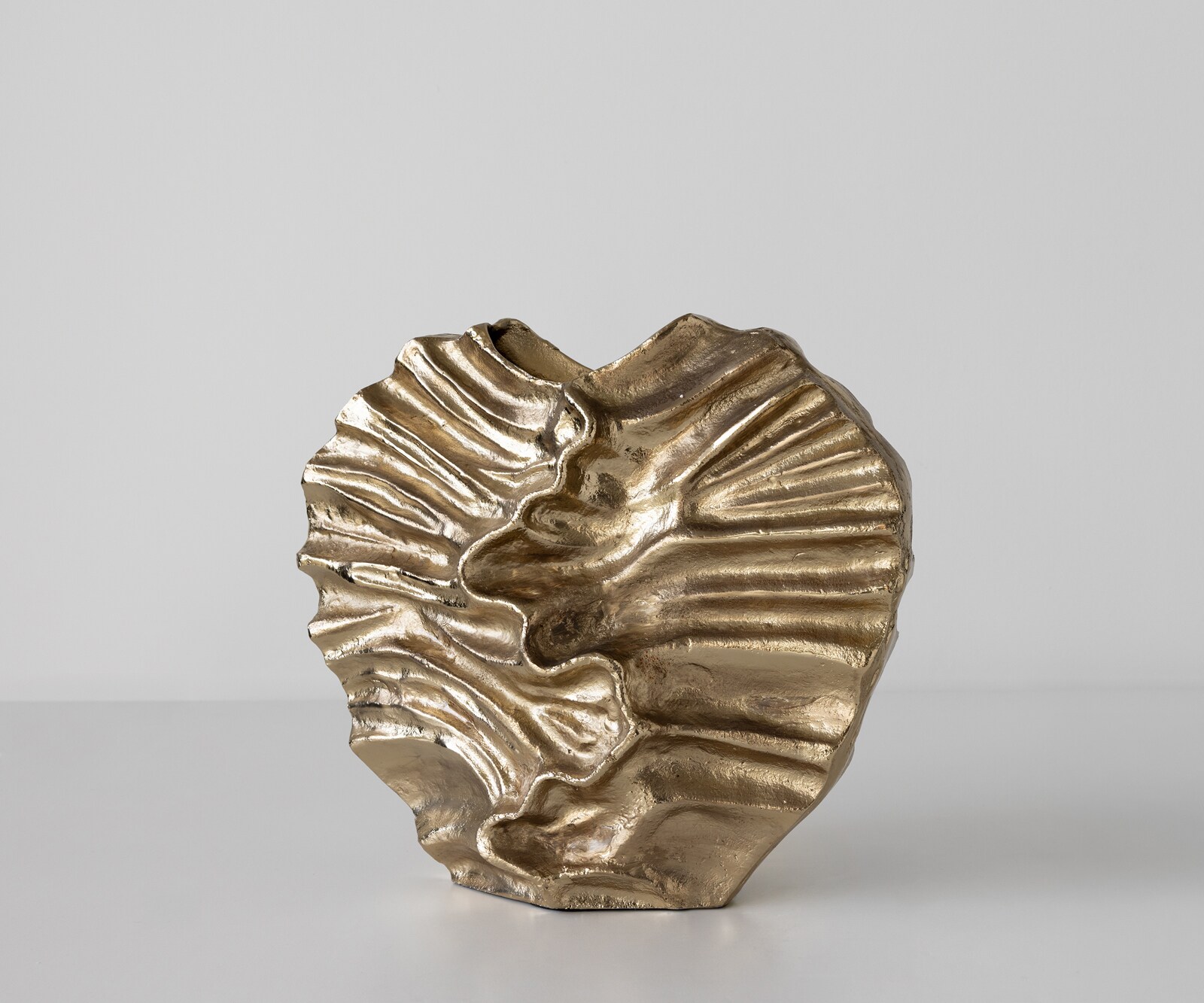 Vase Nerina B47 x T18 x H42 cm Aluminium Champagner Handgemacht