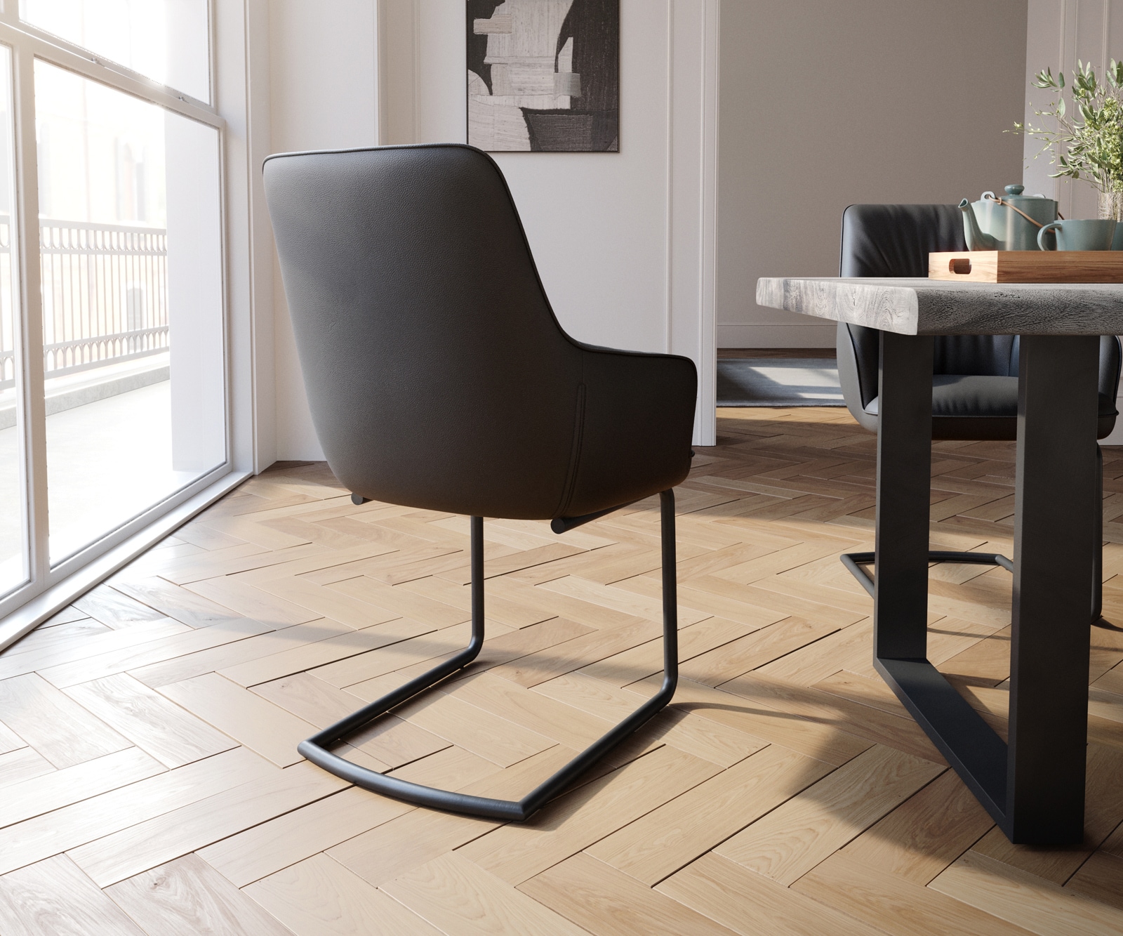 Cantilever Zelia-Flex avec accoudoirs cuir de vache noir pied cantilever rond noir ressorts ensachés 5 Cantilever Zelia-Flex avec accoudoirs cuir de vache noir pied cantilever rond noir ressorts ensachés 5