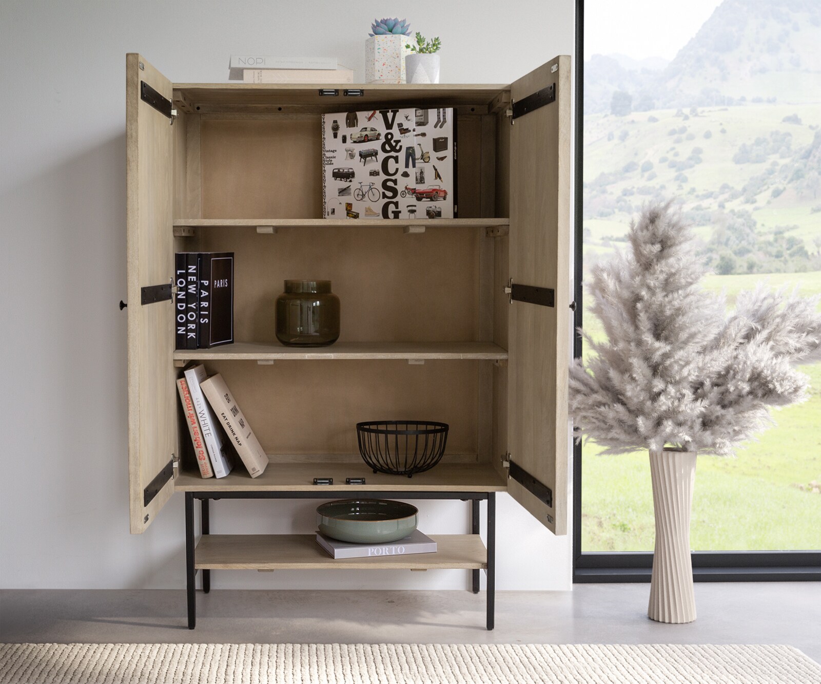 Highboard Nestos 90x140 cm Mango White Wash Metall Schwarz 2 Türen 3