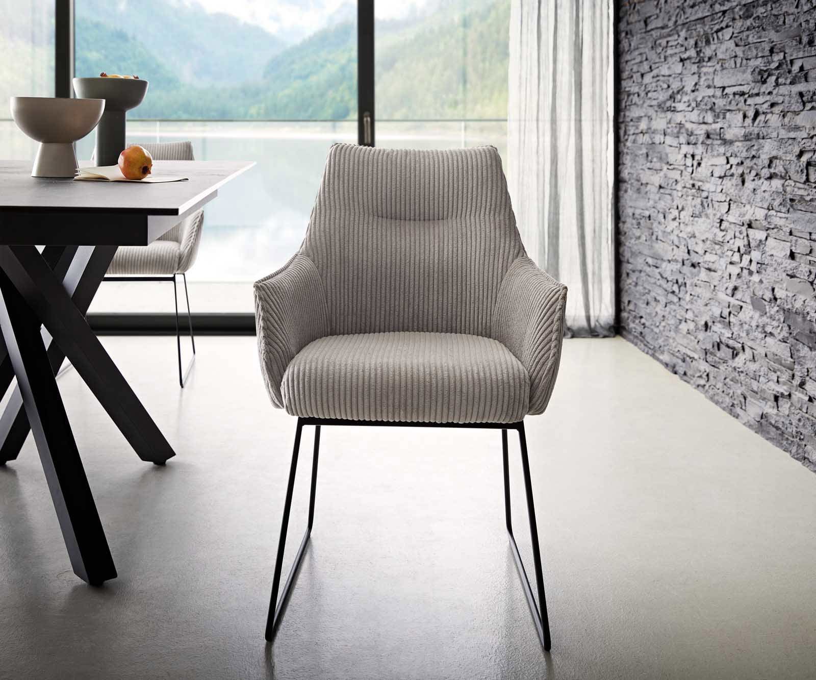 Esszimmerstuhl Alja-Flex mit Armlehnen Cord Silbergrau Kufengestell Schwarz Taschenfederkern 1 Esszimmerstuhl Alja-Flex mit Armlehnen Cord Silbergrau Kufengestell Schwarz Taschenfederkern 1